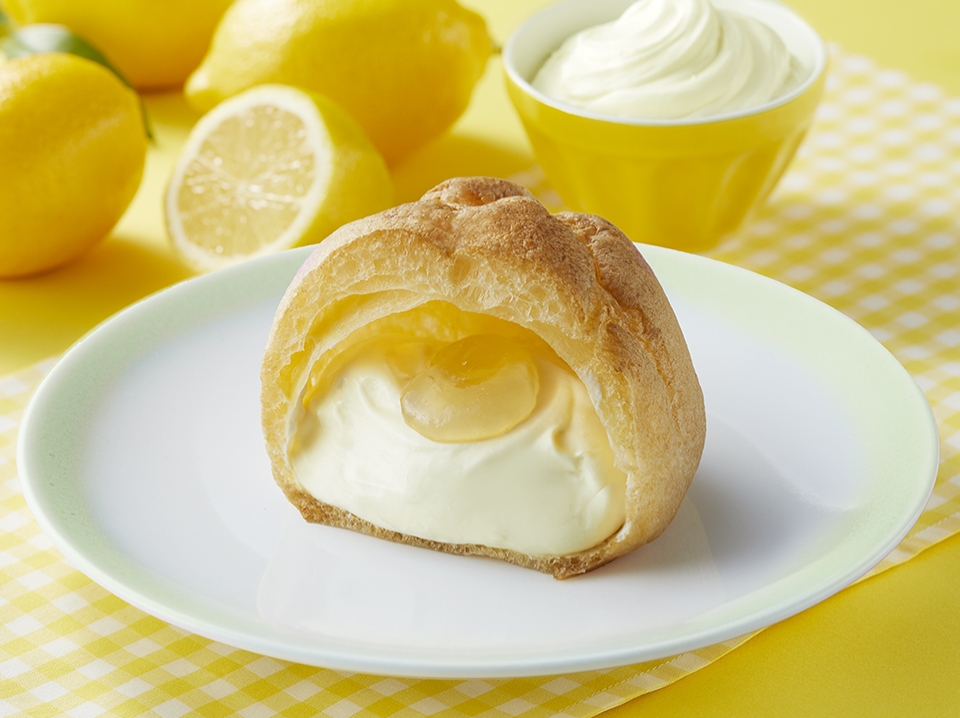 瀬戸内レモンのレアチーズシュークリーム