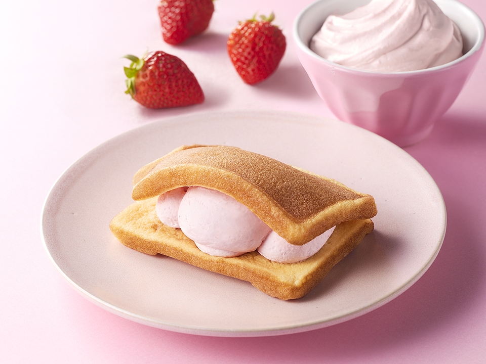 【わスイーツ】くりーむ生カステラ・苺ミルク