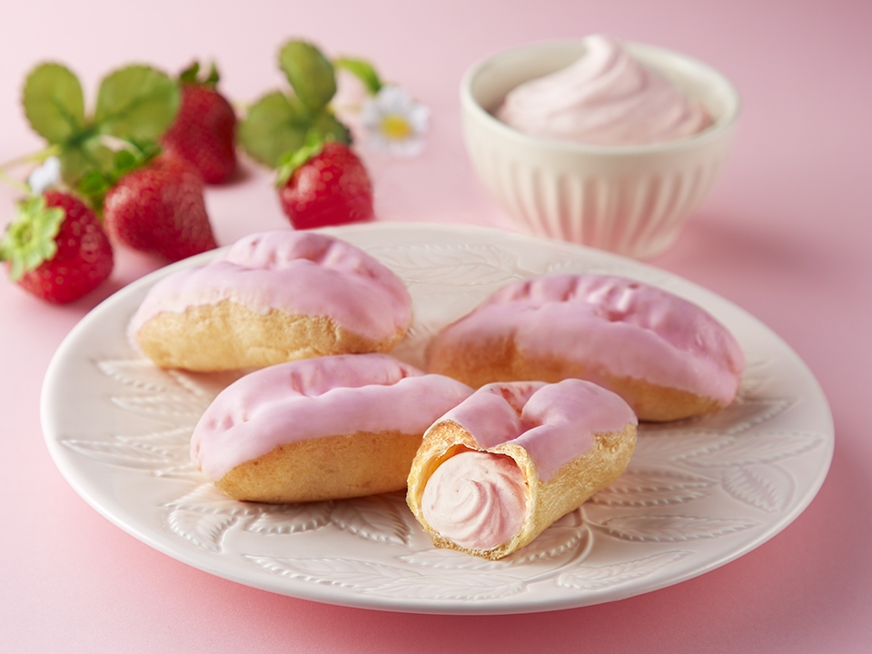 ４Ｐ甘酸っぱい苺のプチエクレア