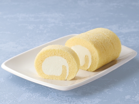 ４Ｐ牛乳と卵の手巻きロール・ミルク