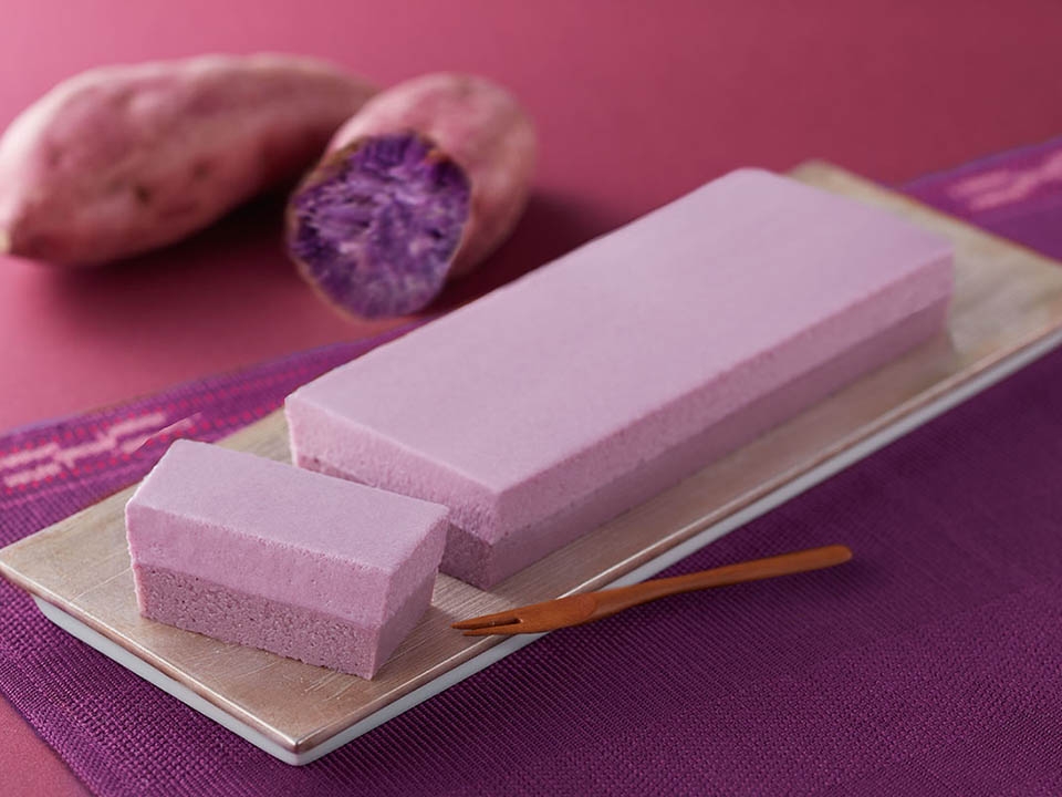 紫芋チーズケーキ